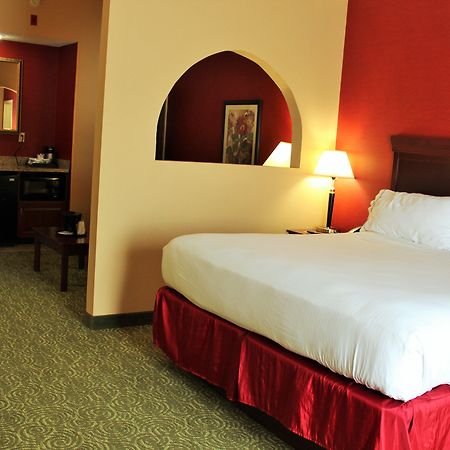 Holiday Inn Express & Suites Troy By Ihg Exterior photo