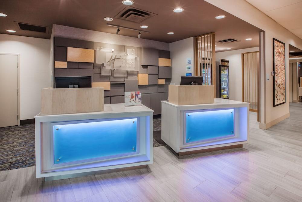 Holiday Inn Express & Suites Troy By Ihg Exterior photo