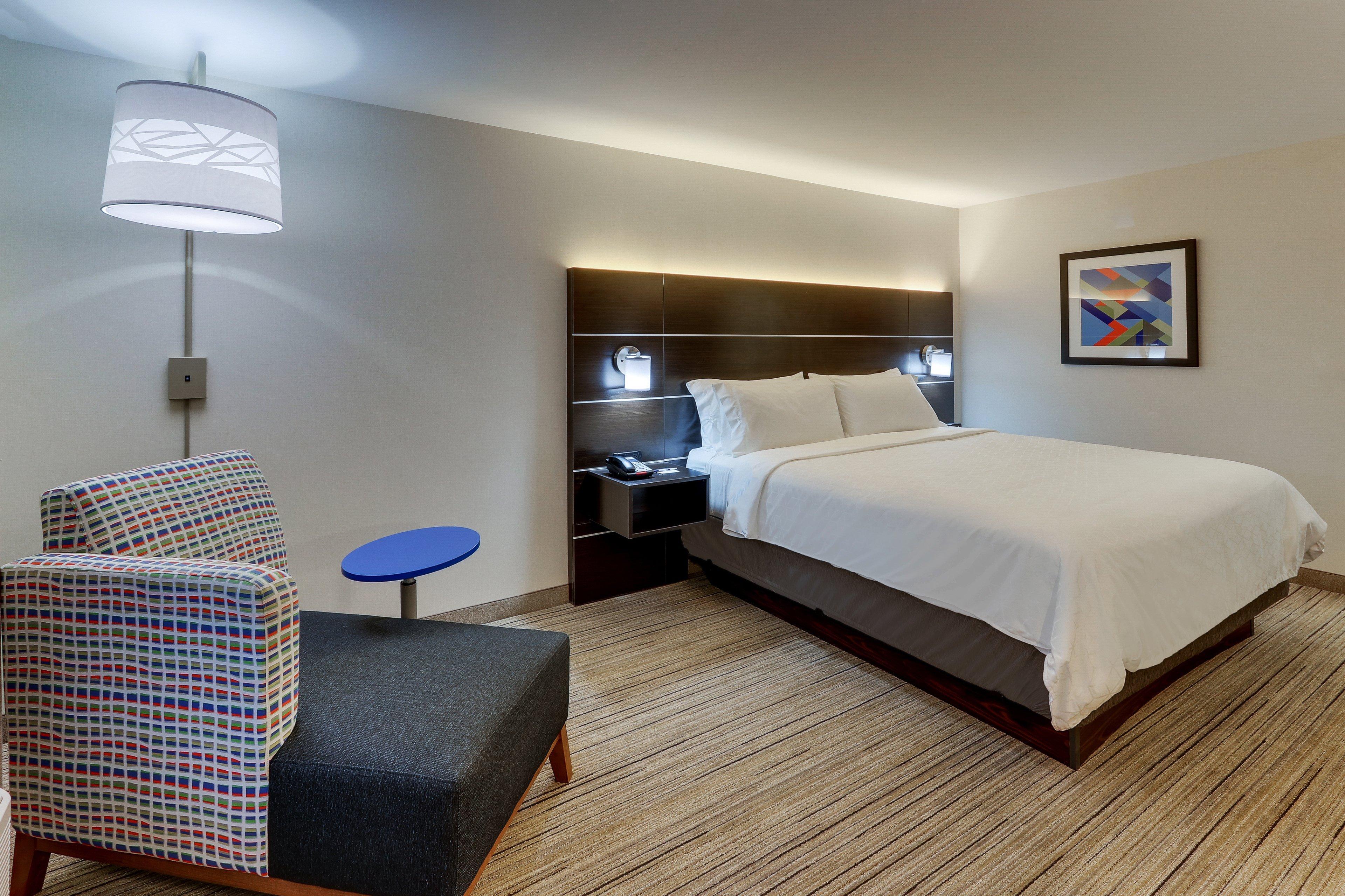Holiday Inn Express & Suites Troy By Ihg Exterior photo
