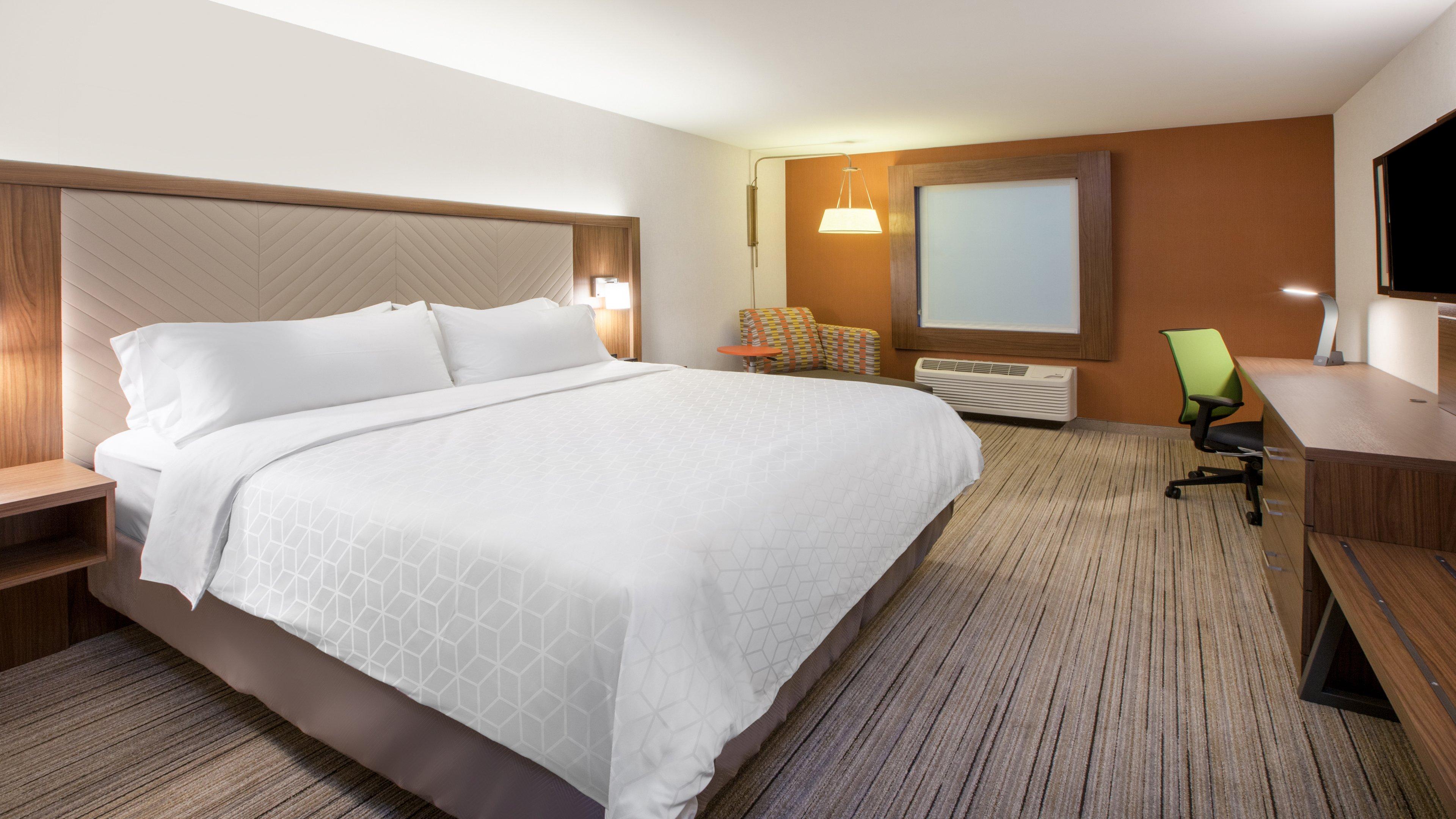 Holiday Inn Express & Suites Troy By Ihg Exterior photo