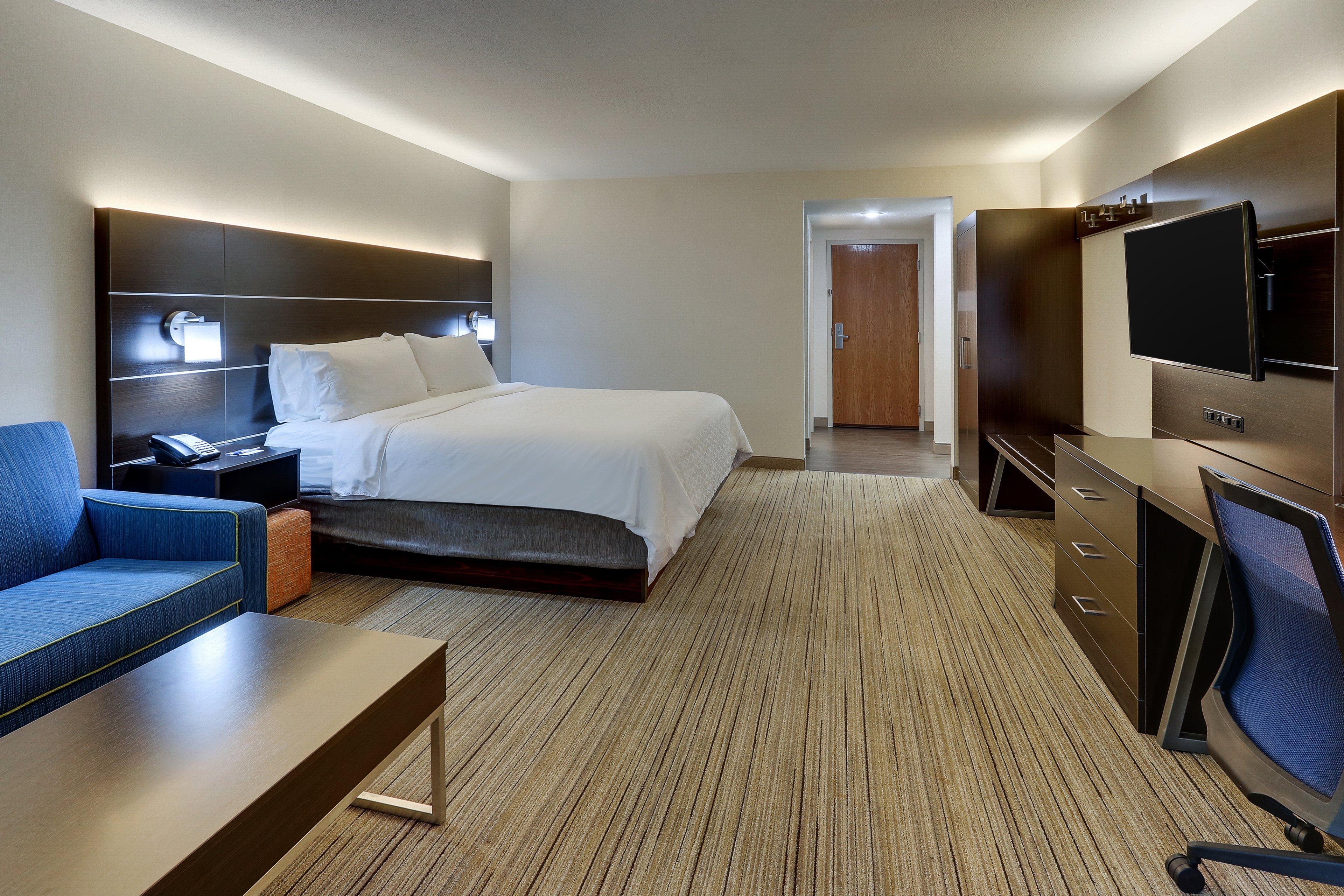 Holiday Inn Express & Suites Troy By Ihg Exterior photo