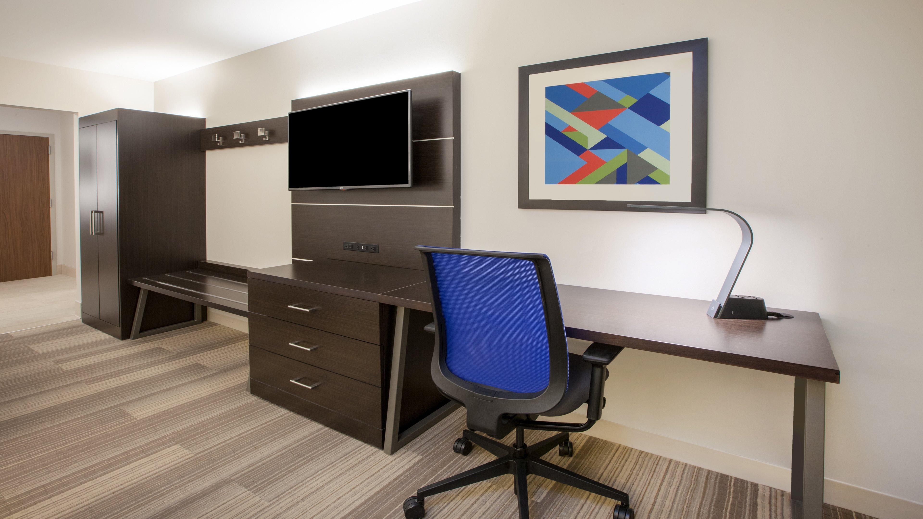 Holiday Inn Express & Suites Troy By Ihg Exterior photo