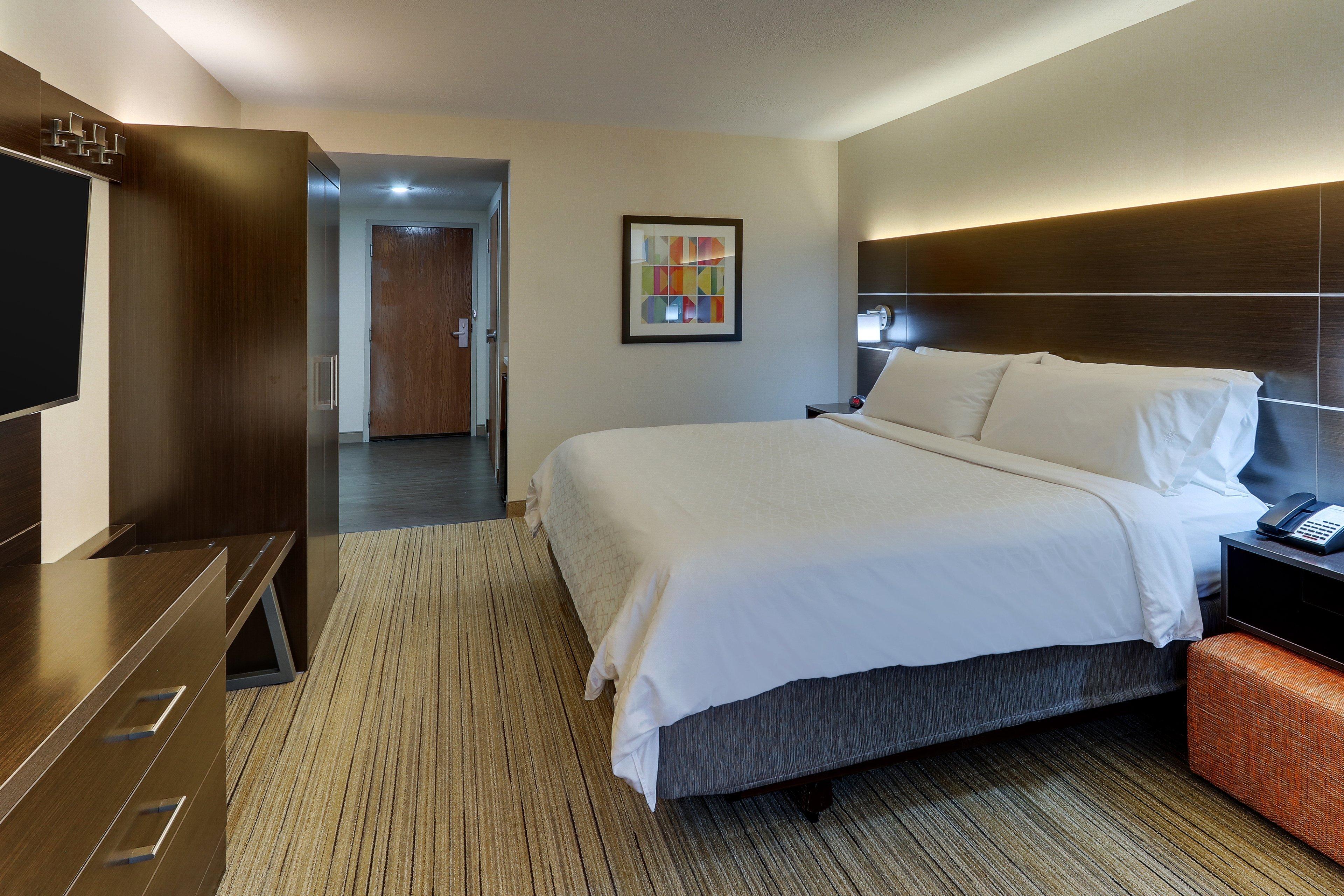 Holiday Inn Express & Suites Troy By Ihg Exterior photo